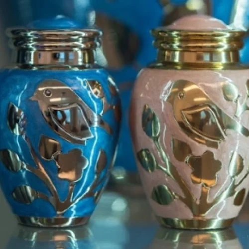 Urns & Keepsakes